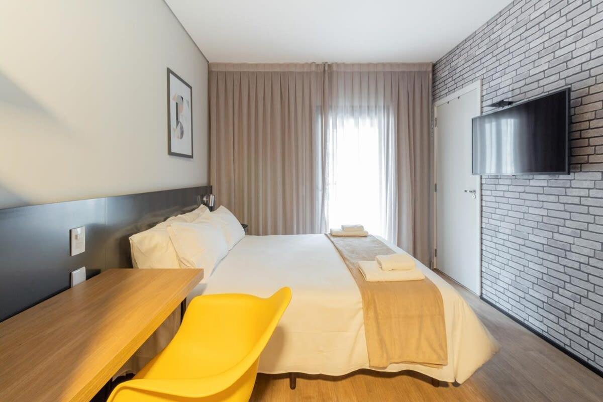 Apartamento Bhomy Pinheiros - Excelente Localizacao Mr 217a